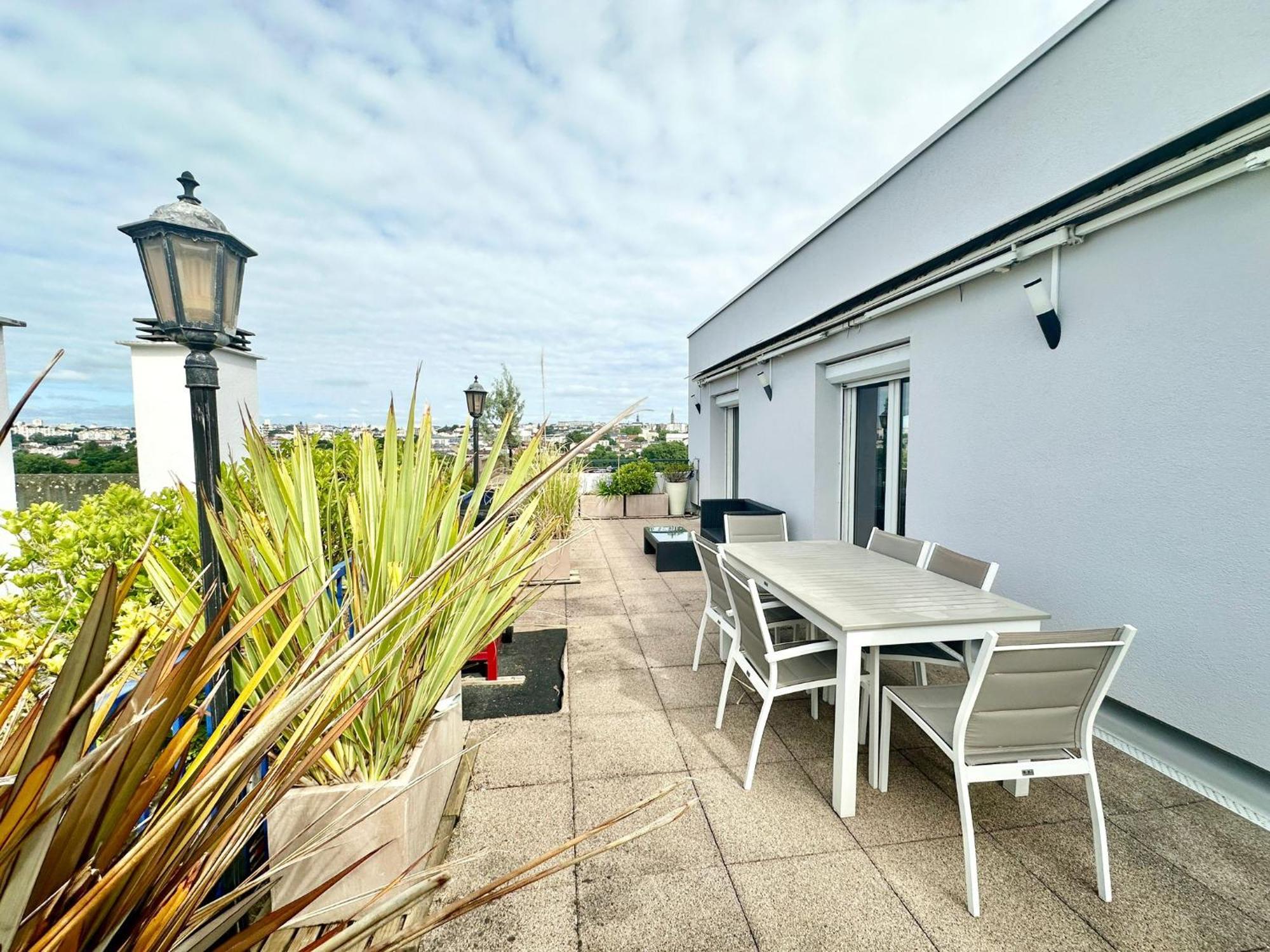 Le Panoramique, Splendide Avec Vue Sur La Vienne Apartment Limoges Luaran gambar